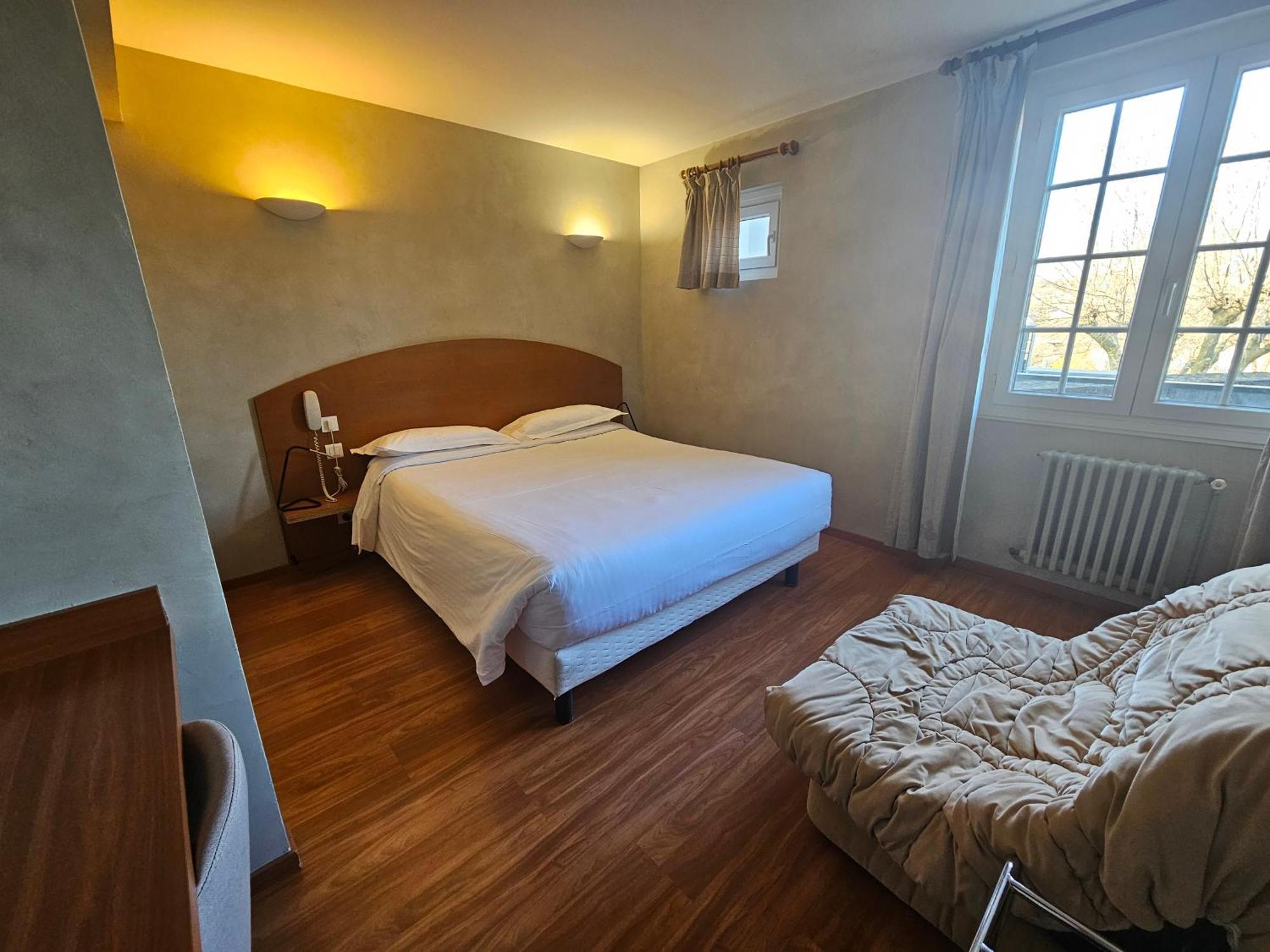 Hotel La Route D'Argent Bozouls Esterno foto