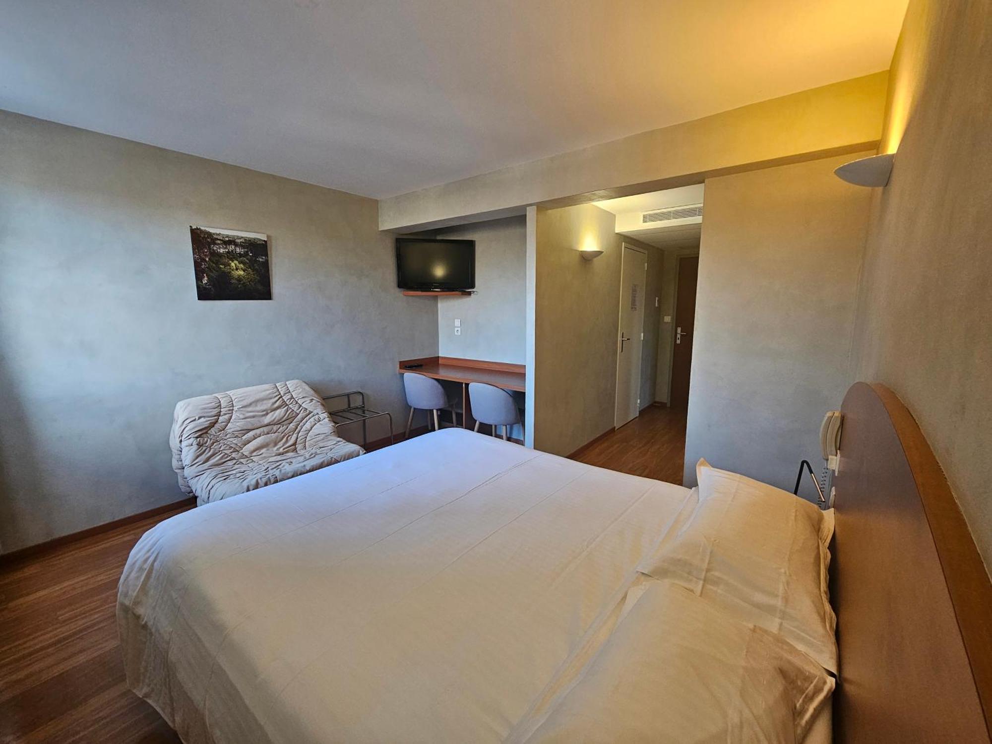Hotel La Route D'Argent Bozouls Esterno foto
